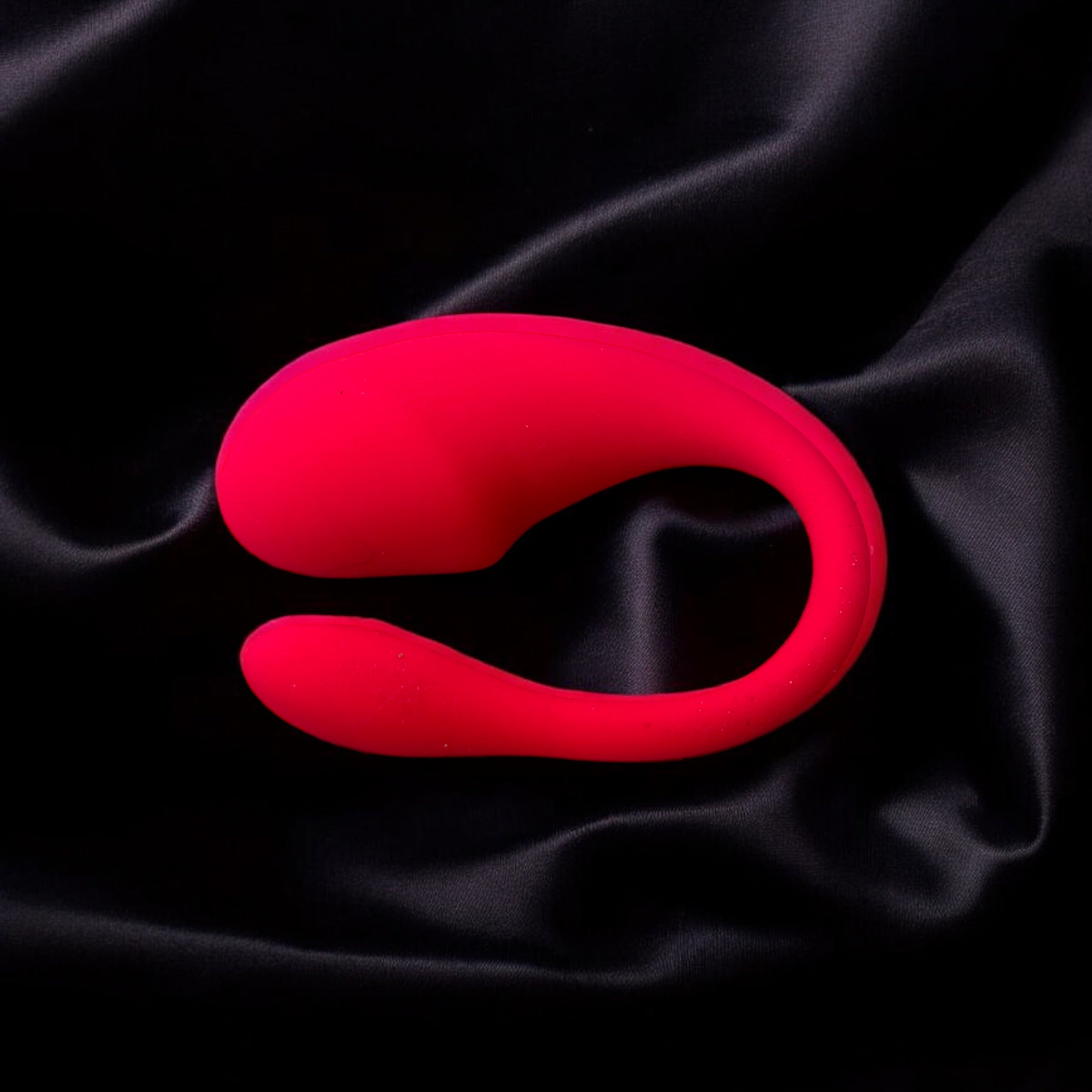 App Controlled Rechargeable Vibrating Love Egg
