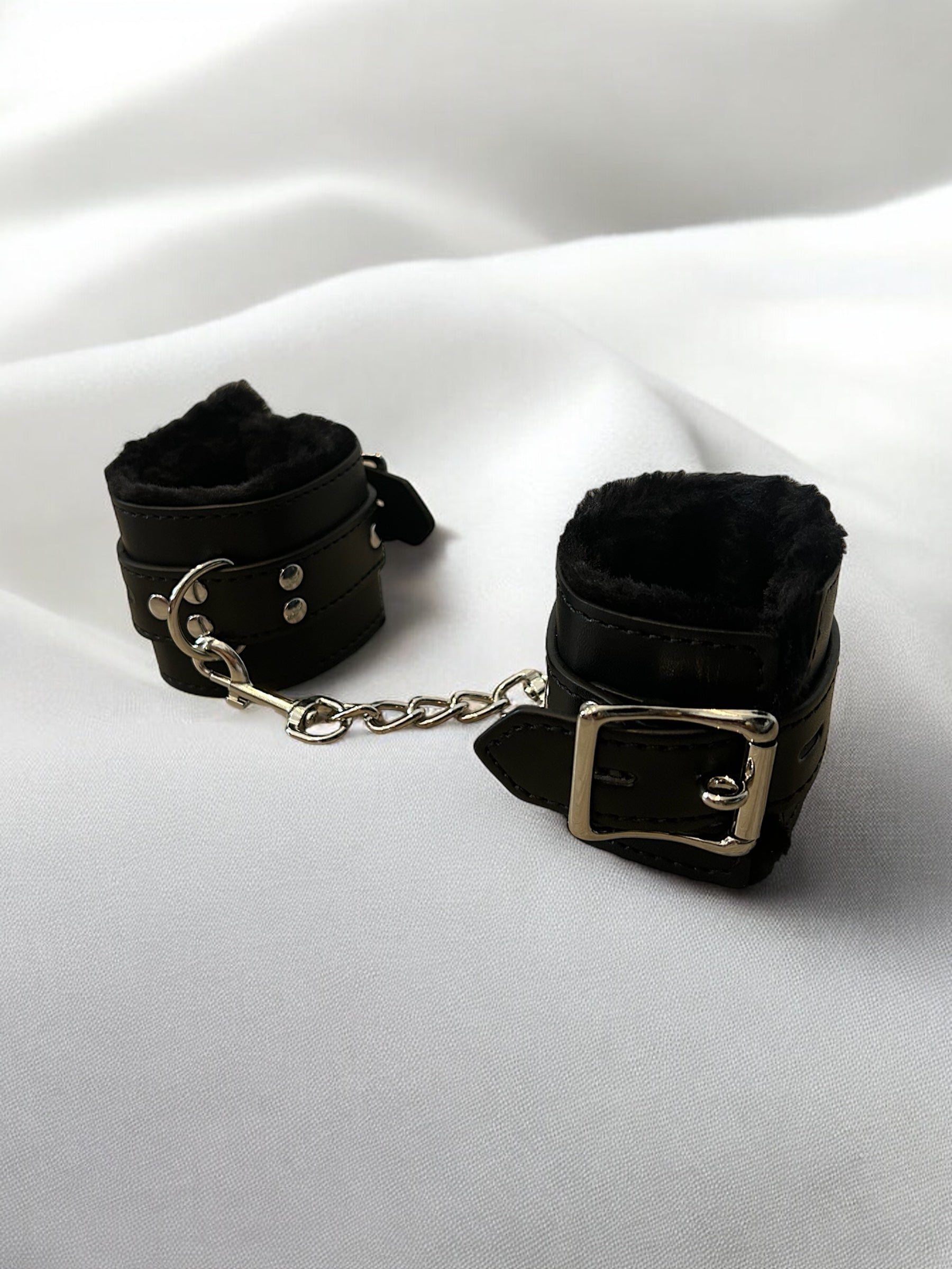 Deluxe Cuff Restraints lined with Faux Fur